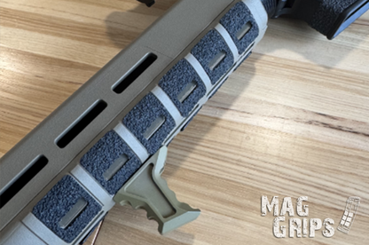MagGrips Magpul MOE M-LOK AR15/M4 Mid Length Hand Guard Grip Kit