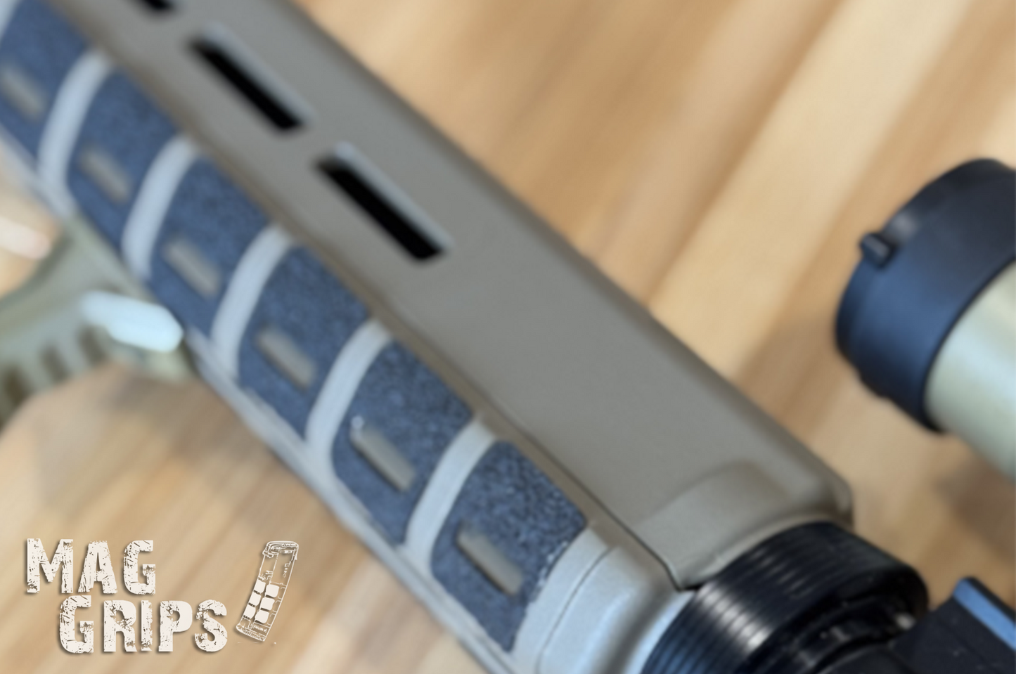 MagGrips Magpul MOE M-LOK AR15/M4 Mid Length Hand Guard Grip Kit