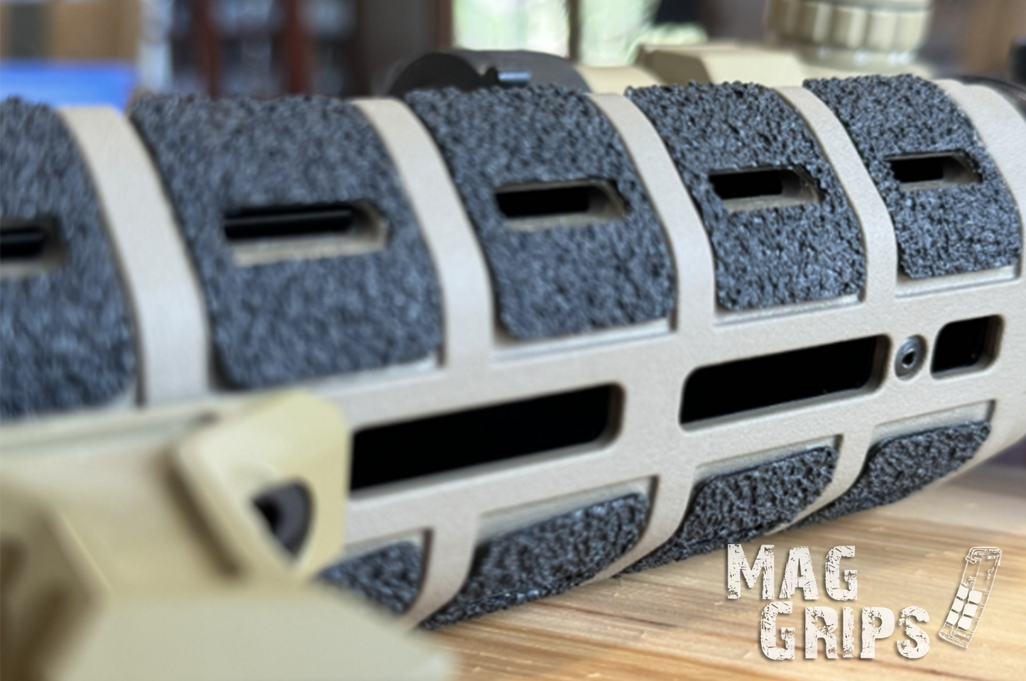 MagGrips Magpul MOE M-LOK AR15/M4 Mid Length Hand Guard Grip Kit